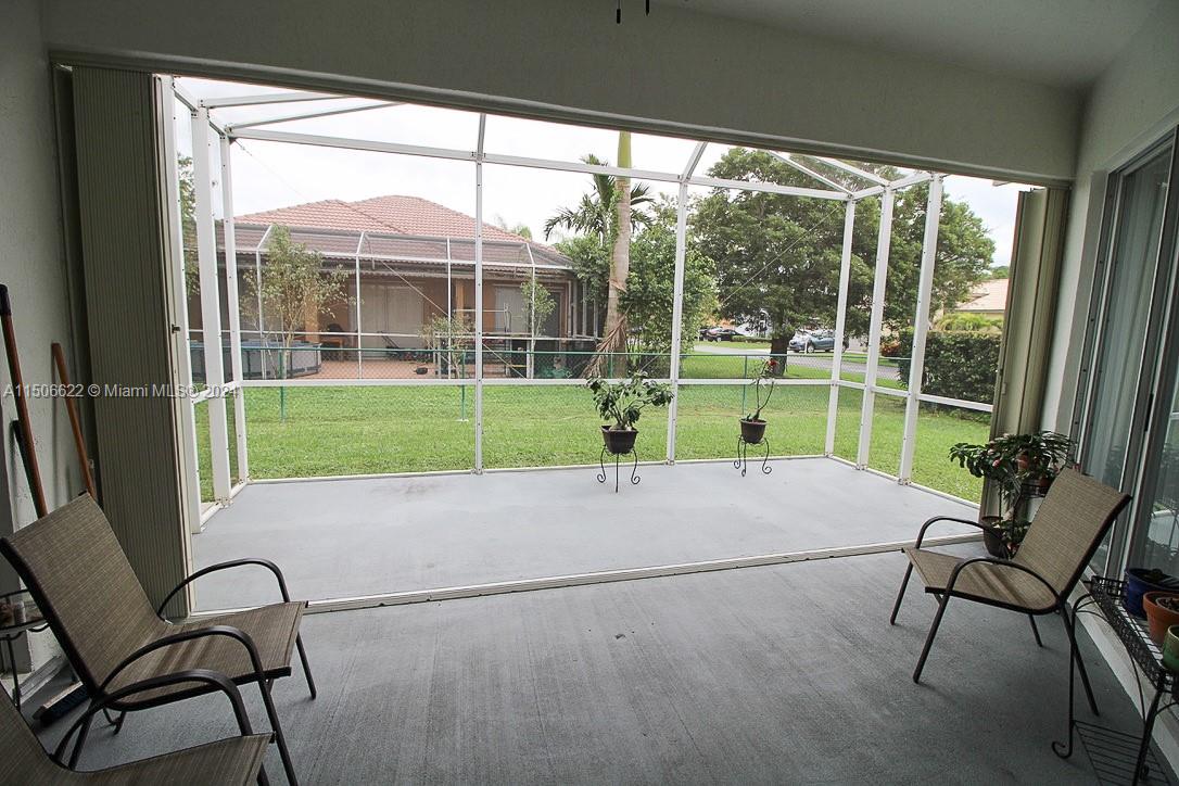 725 SE 28th Ln, Homestead, Florida 33033, 4 Bedrooms Bedrooms, ,2 BathroomsBathrooms,Residential,For Sale,725 SE 28th Ln,A11506622