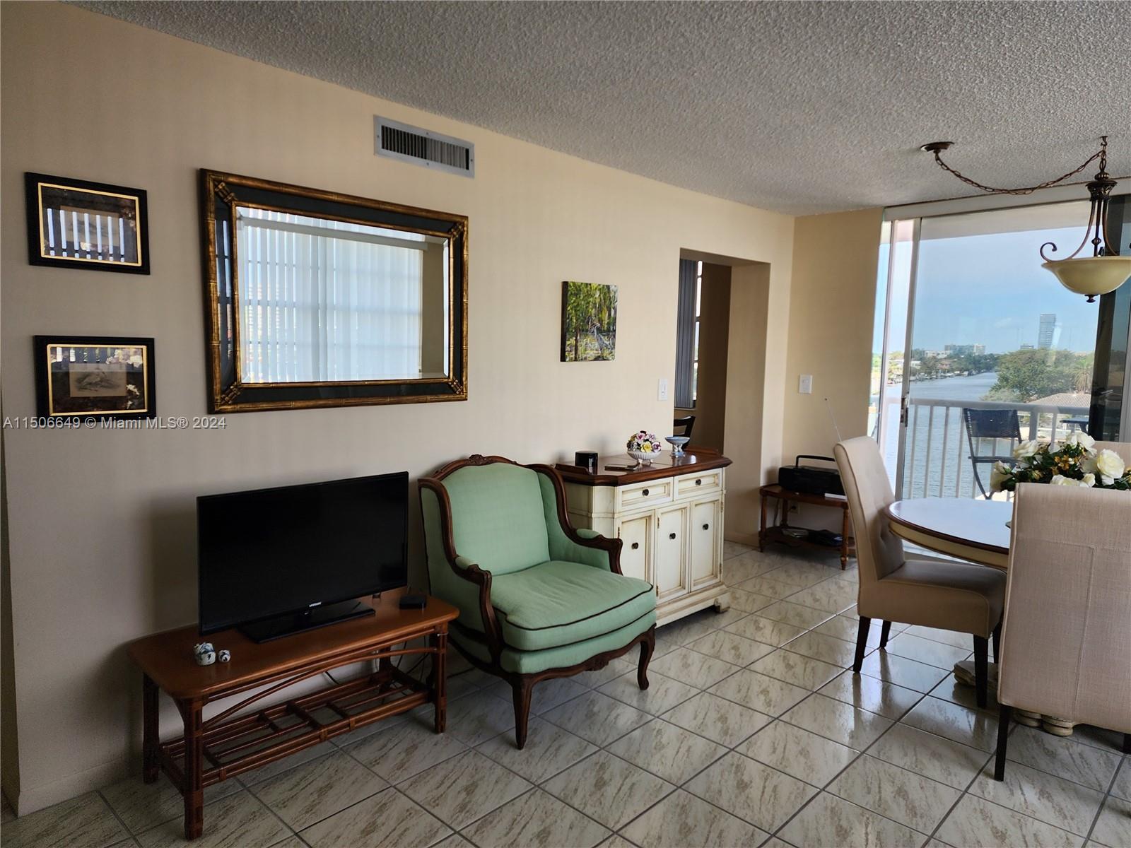 3161 S Ocean Dr 501, Hallandale Beach, Florida 33009, 2 Bedrooms Bedrooms, ,2 BathroomsBathrooms,Residential,For Sale,3161 S Ocean Dr 501,A11506649