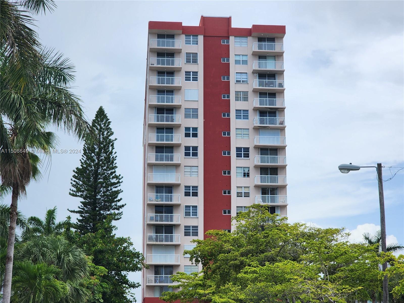 3161 S Ocean Dr 501, Hallandale Beach, Florida 33009, 2 Bedrooms Bedrooms, ,2 BathroomsBathrooms,Residential,For Sale,3161 S Ocean Dr 501,A11506649