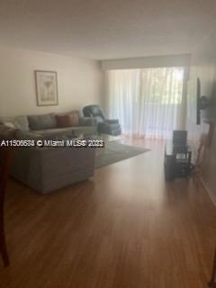 10852 Kendall Dr, Miami, FL, 33176 United States, 1 Bedroom Bedrooms, ,1 BathroomBathrooms,Residential,For Sale,Kendall Dr,A11506674