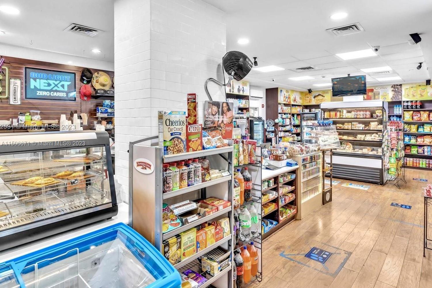 1200 West Ave 1225, Miami Beach, Florida 33139, 2 Bedrooms Bedrooms, ,2 BathroomsBathrooms,Residential,For Sale,1200 West Ave 1225,A11506671