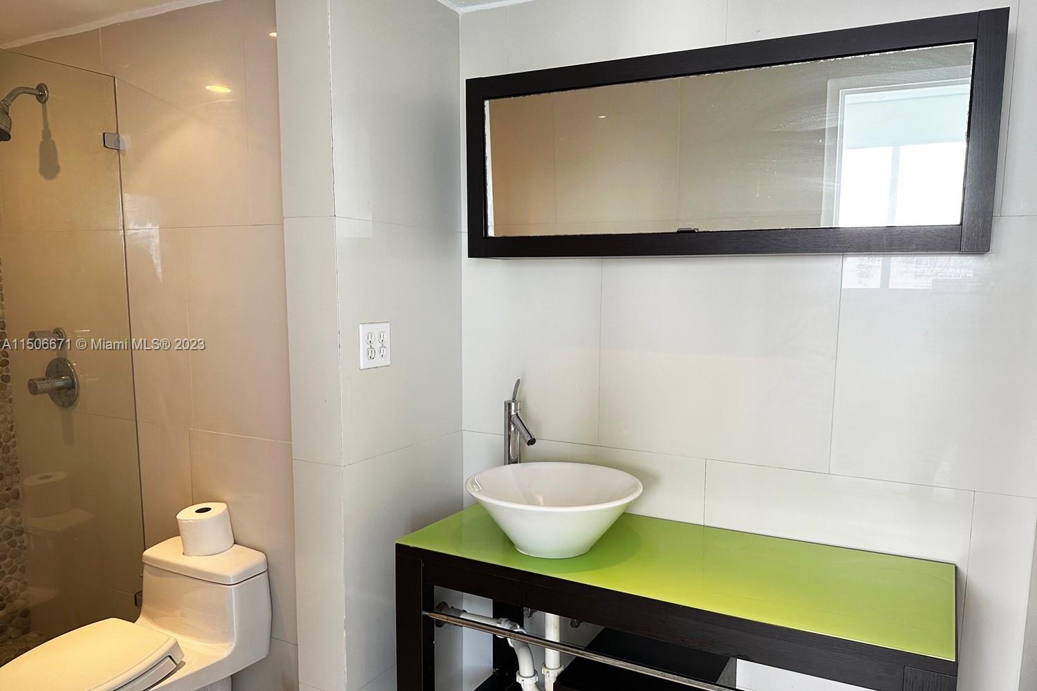 1200 West Ave 1225, Miami Beach, Florida 33139, 2 Bedrooms Bedrooms, ,2 BathroomsBathrooms,Residential,For Sale,1200 West Ave 1225,A11506671