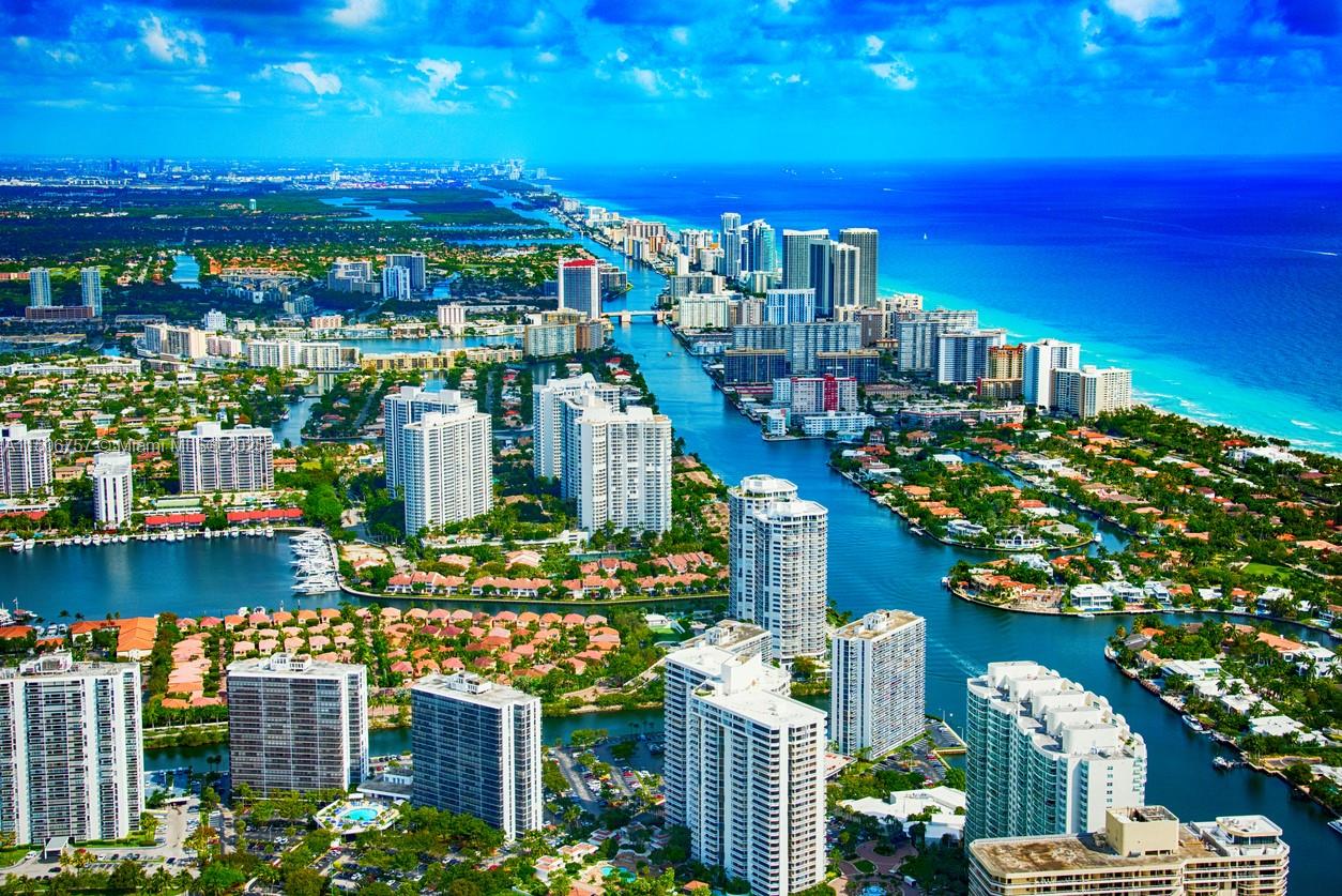 900 11th Ave, Hallandale Beach, FL, 33009 United States, 1 Bedroom Bedrooms, ,1 BathroomBathrooms,Residential,For Sale,11th Ave,A11506757