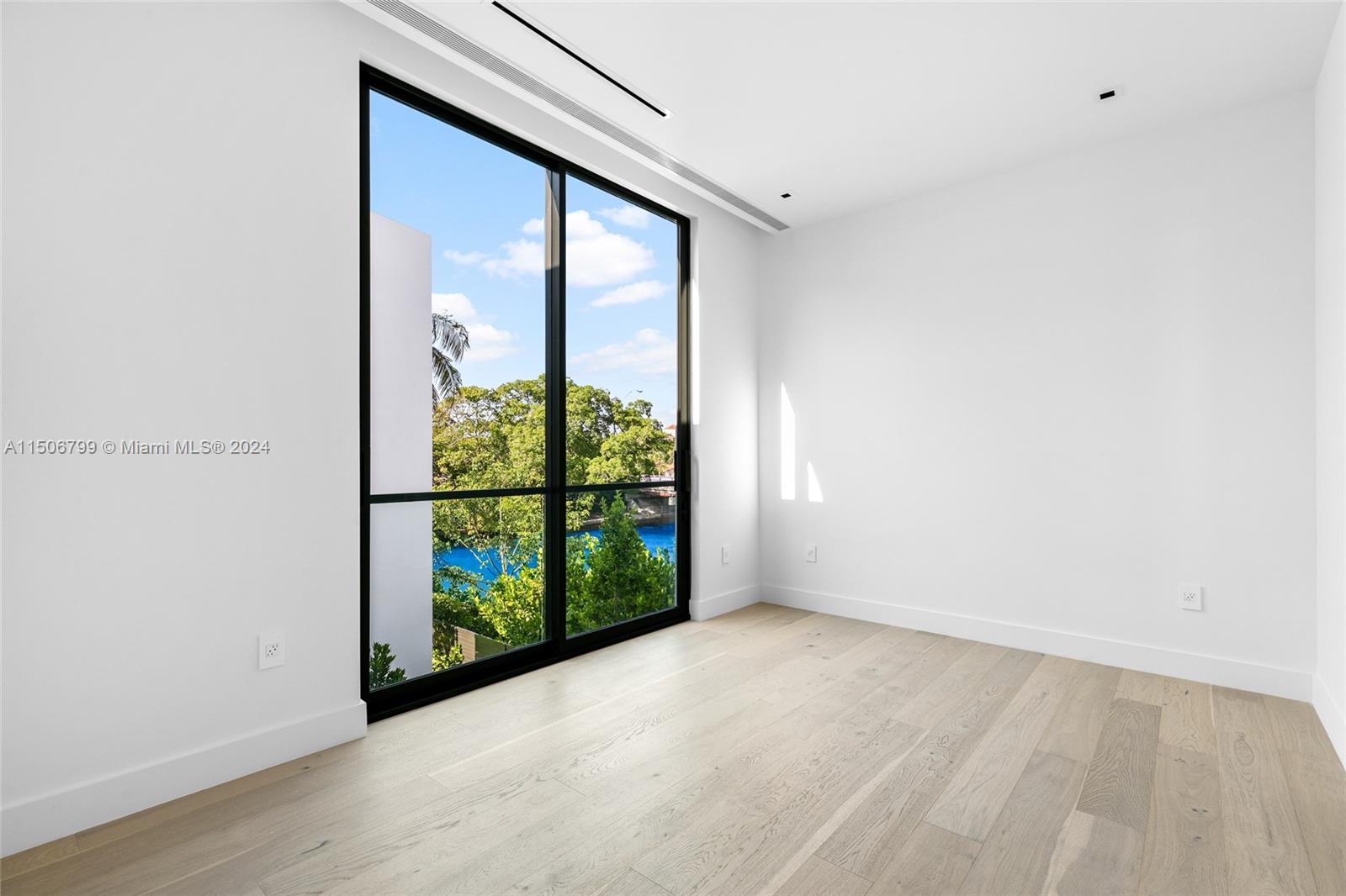 3172 Bay Rd, Miami Beach, FL, 33140 United States, 6 Bedrooms Bedrooms, ,6 BathroomsBathrooms,Residential,For Sale,Bay Rd,A11506799