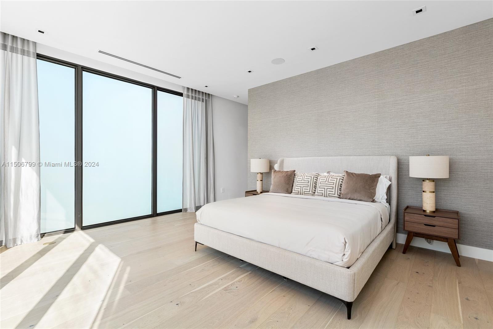 3172 Bay Rd, Miami Beach, FL, 33140 United States, 6 Bedrooms Bedrooms, ,6 BathroomsBathrooms,Residential,For Sale,Bay Rd,A11506799