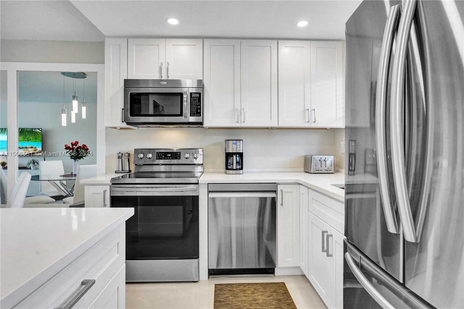 9380 Sunrise Lakes Blvd, Sunrise, FL, 33322 United States, 1 Bedroom Bedrooms, ,1 BathroomBathrooms,Residential,For Sale,Sunrise Lakes Blvd,A11506551