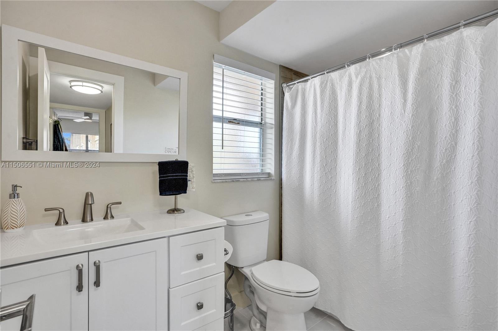 9380 Sunrise Lakes Blvd, Sunrise, FL, 33322 United States, 1 Bedroom Bedrooms, ,1 BathroomBathrooms,Residential,For Sale,Sunrise Lakes Blvd,A11506551