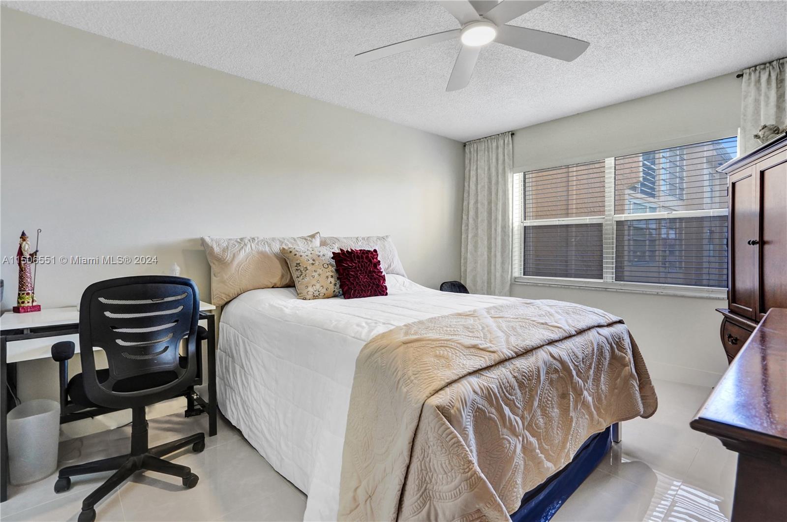 9380 Sunrise Lakes Blvd, Sunrise, FL, 33322 United States, 1 Bedroom Bedrooms, ,1 BathroomBathrooms,Residential,For Sale,Sunrise Lakes Blvd,A11506551