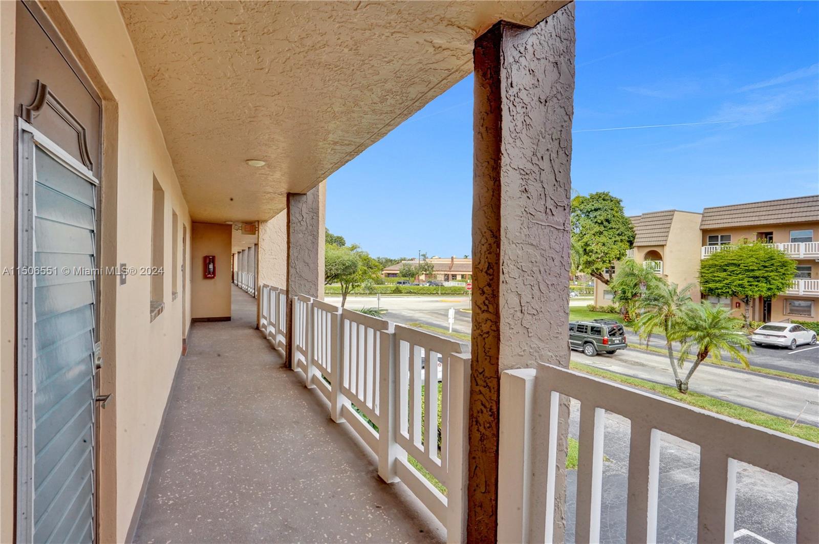 9380 Sunrise Lakes Blvd, Sunrise, FL, 33322 United States, 1 Bedroom Bedrooms, ,1 BathroomBathrooms,Residential,For Sale,Sunrise Lakes Blvd,A11506551