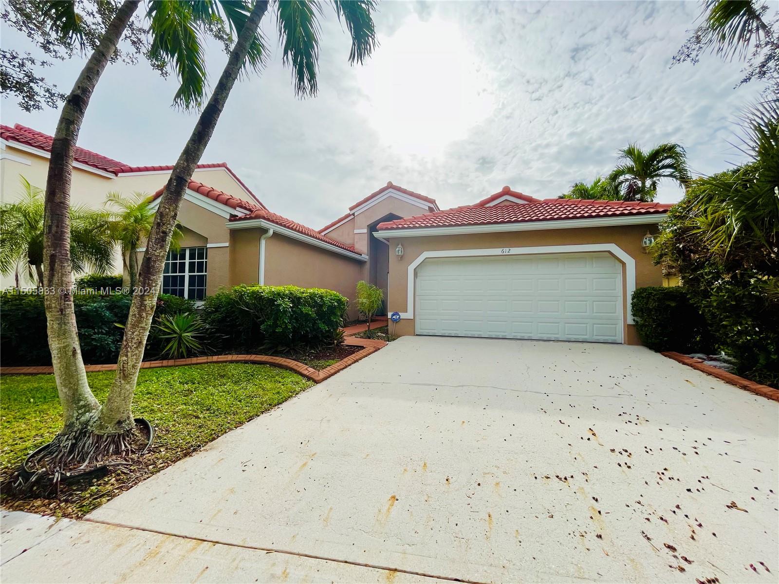 612 Cambridge Ter, Weston, FL, 33326 United States, 3 Bedrooms Bedrooms, ,2 BathroomsBathrooms,Residential,For Sale,Cambridge Ter,A11505833