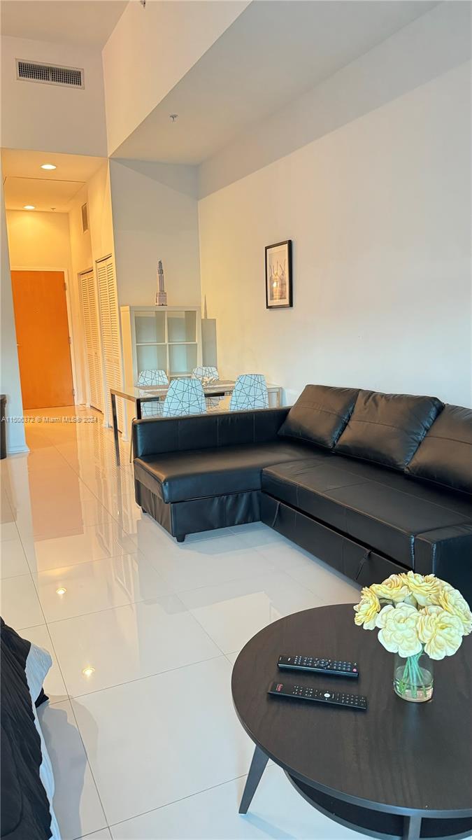 244 Biscayne Blvd 336, Miami, Florida 33132, ,1 BathroomBathrooms,Residentiallease,For Rent,244 Biscayne Blvd 336,A11506372