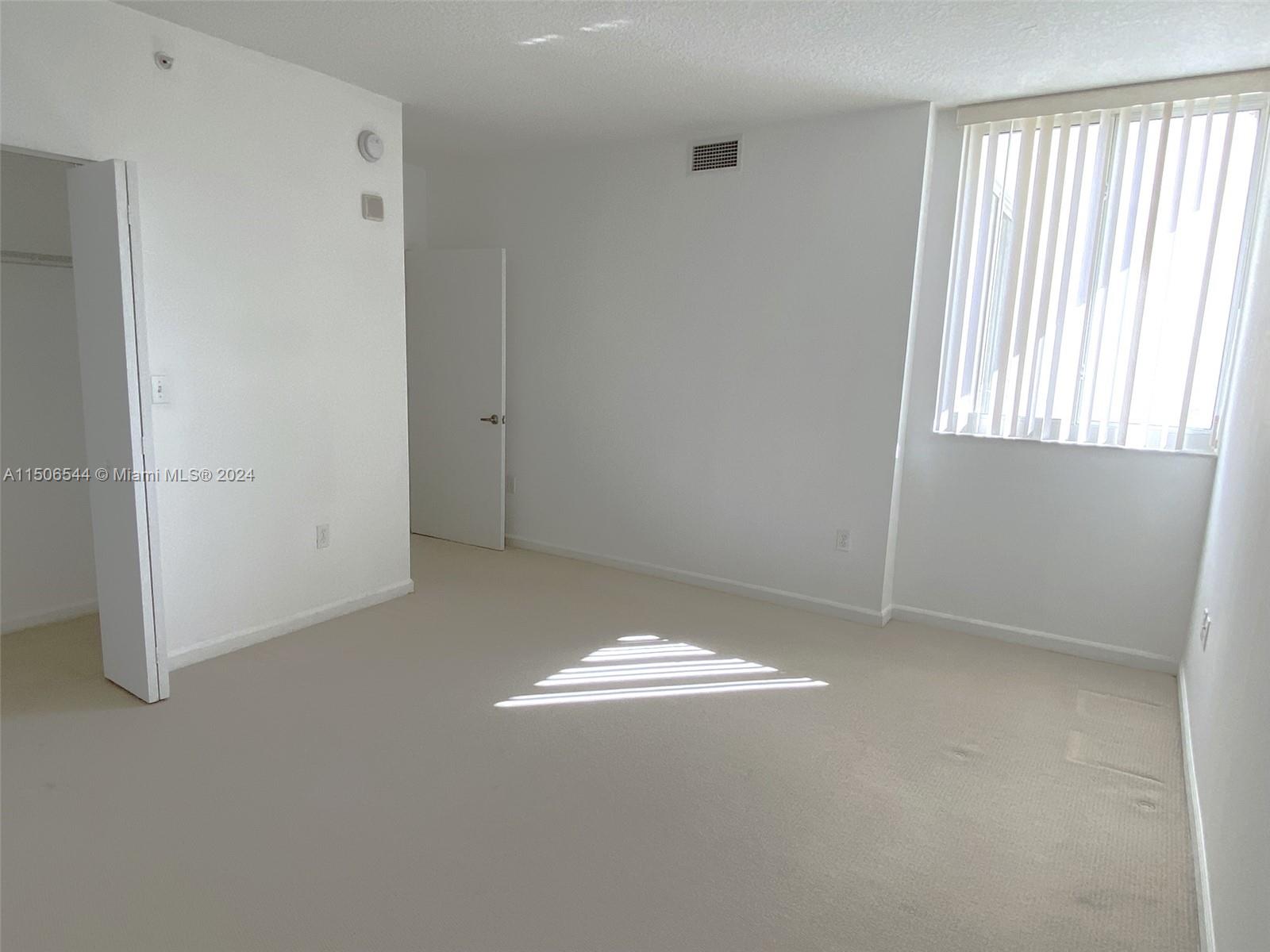 18800 NE 29th Ave 1027, Aventura, Florida 33180, 2 Bedrooms Bedrooms, ,2 BathroomsBathrooms,Residential,For Sale,18800 NE 29th Ave 1027,A11506544