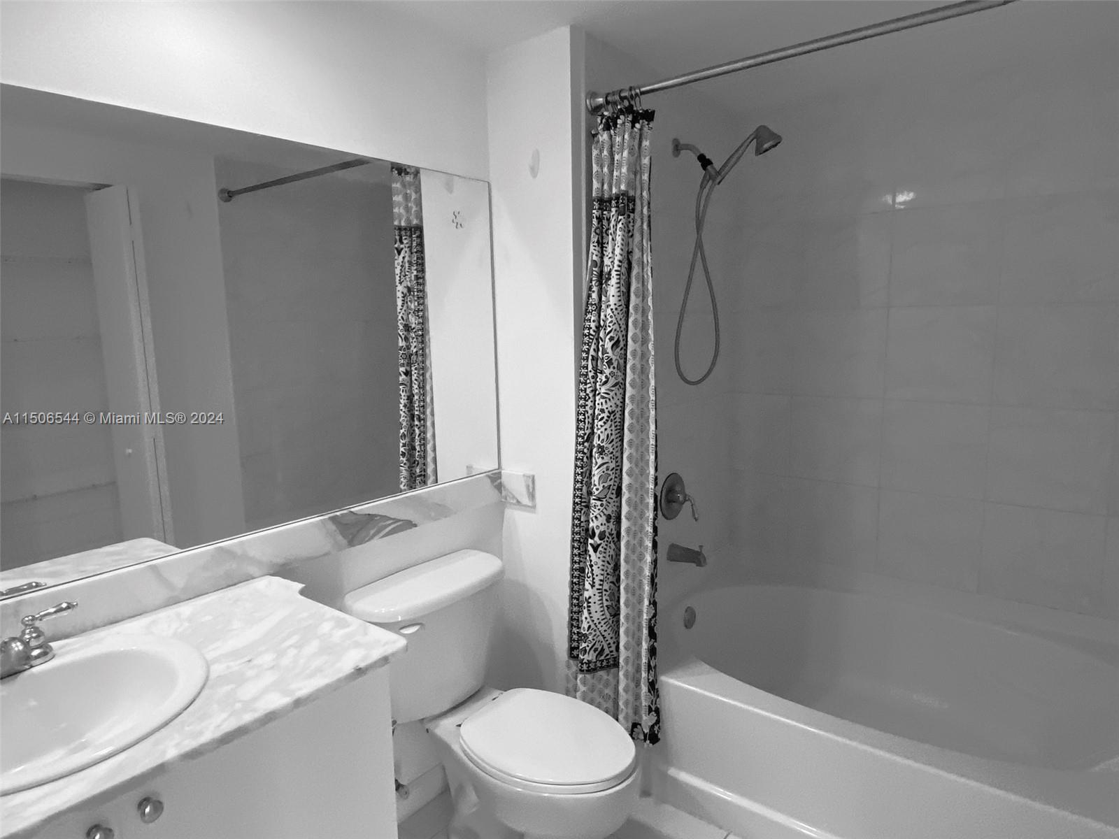 18800 NE 29th Ave 1027, Aventura, Florida 33180, 2 Bedrooms Bedrooms, ,2 BathroomsBathrooms,Residential,For Sale,18800 NE 29th Ave 1027,A11506544