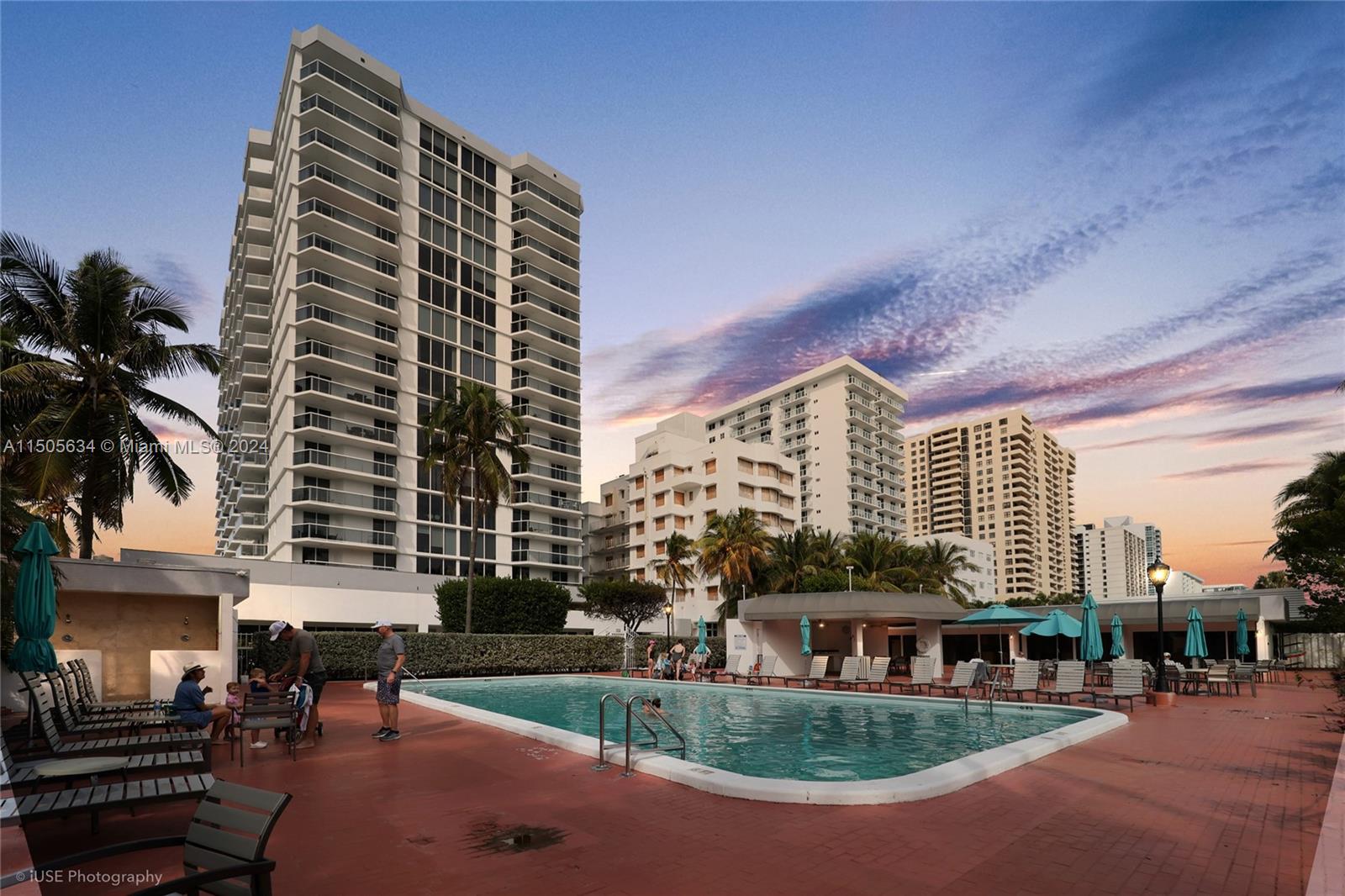 2401 Collins Ave 1109, Miami Beach, Florida 33140, 2 Bedrooms Bedrooms, ,2 BathroomsBathrooms,Residential,For Sale,2401 Collins Ave 1109,A11505634