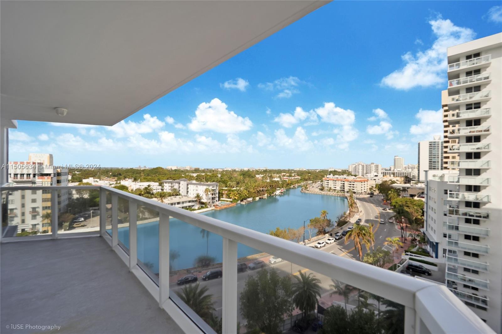 2401 Collins Ave 1109, Miami Beach, Florida 33140, 2 Bedrooms Bedrooms, ,2 BathroomsBathrooms,Residential,For Sale,2401 Collins Ave 1109,A11505634