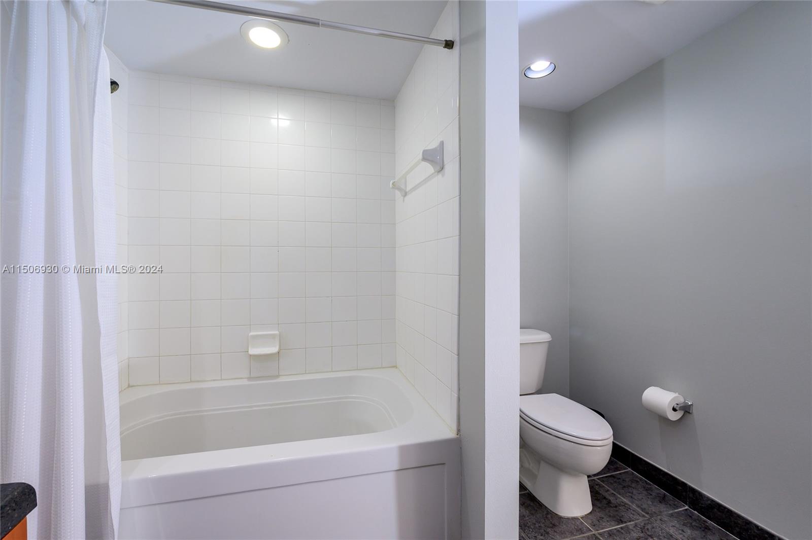 110 Federal Hwy, Fort Lauderdale, FL, 33301 United States, 2 Bedrooms Bedrooms, ,2 BathroomsBathrooms,Residential,For Sale,Federal Hwy,A11506930