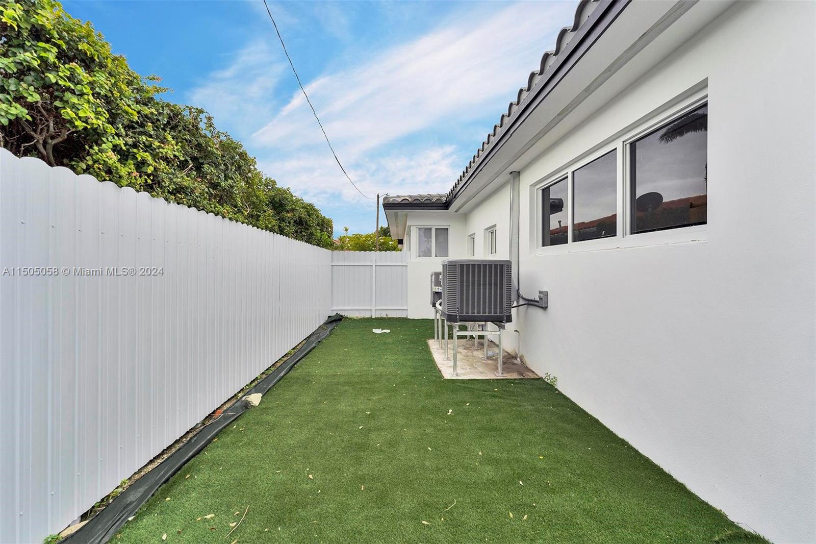 7529 Mutiny Ave, North Bay Village, Florida 33141, 4 Bedrooms Bedrooms, ,3 BathroomsBathrooms,Residential,For Sale,7529 Mutiny Ave,A11505058