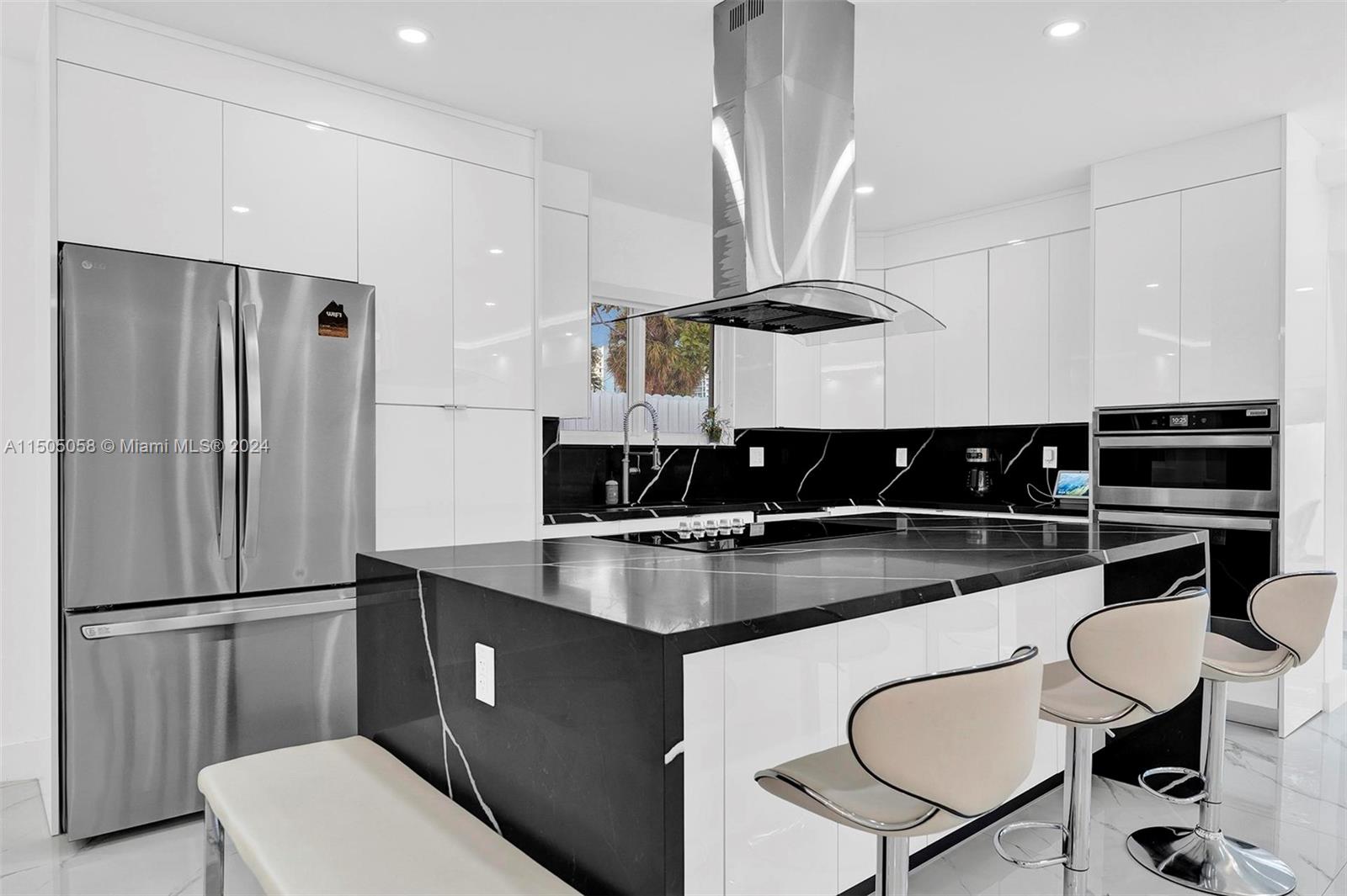 7529 Mutiny Ave, North Bay Village, Florida 33141, 4 Bedrooms Bedrooms, ,3 BathroomsBathrooms,Residential,For Sale,7529 Mutiny Ave,A11505058