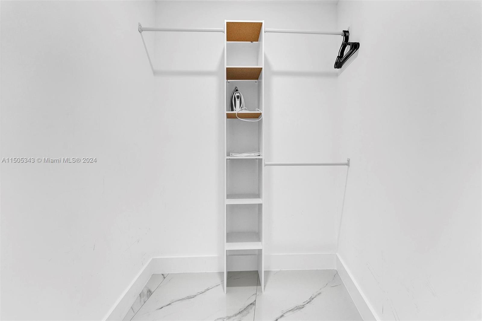 7529 Mutiny Ave, North Bay Village, Florida 33141, 4 Bedrooms Bedrooms, ,3 BathroomsBathrooms,Residentiallease,For Rent,7529 Mutiny Ave,A11505343