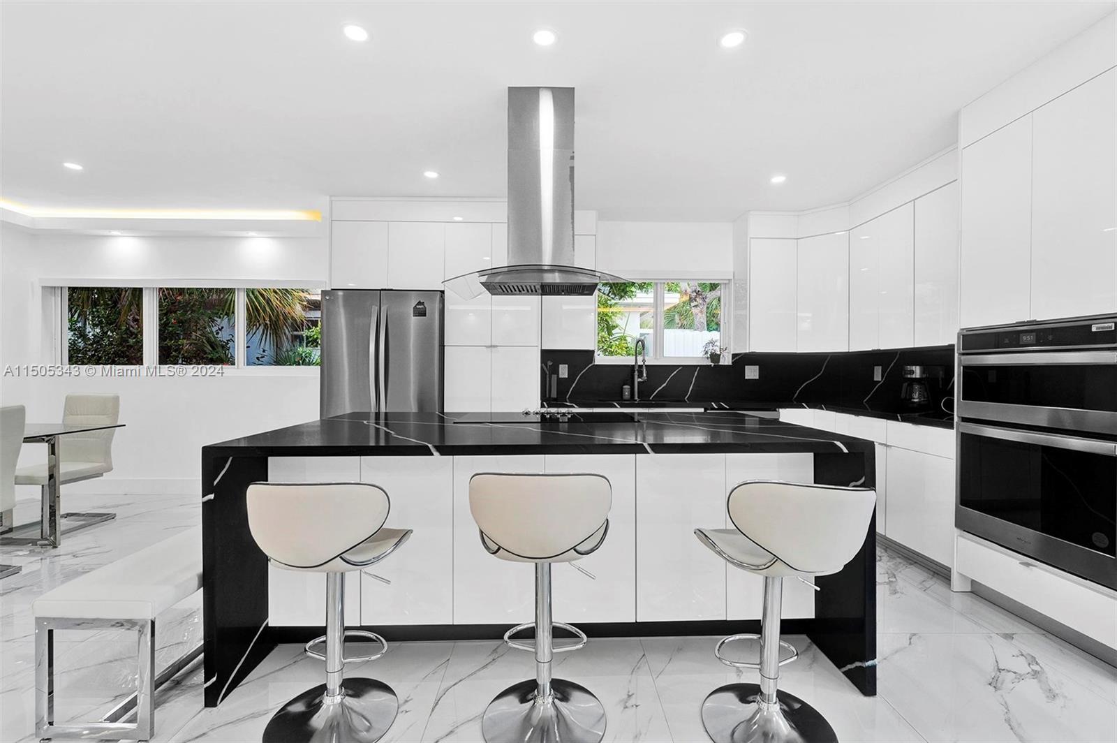 7529 Mutiny Ave, North Bay Village, Florida 33141, 4 Bedrooms Bedrooms, ,3 BathroomsBathrooms,Residentiallease,For Rent,7529 Mutiny Ave,A11505343