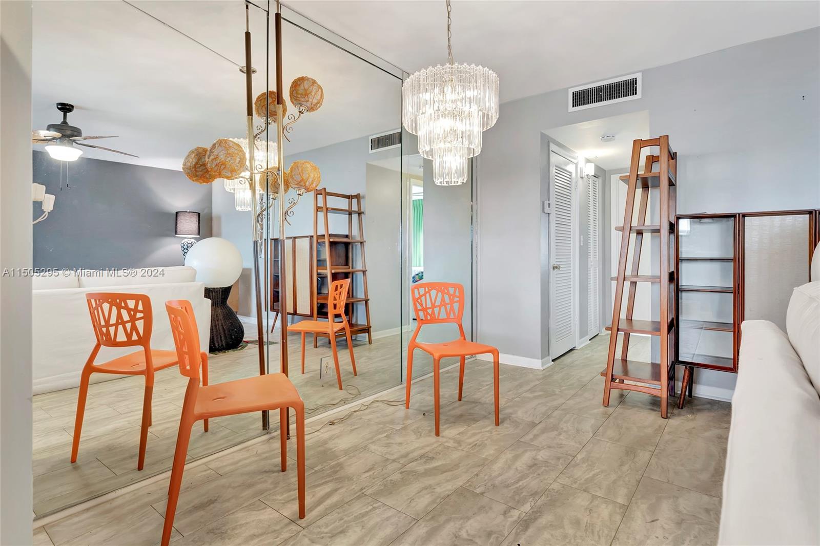 5300 WASHINGTON ST, Hollywood, FL, 33021 United States, 1 Bedroom Bedrooms, ,1 BathroomBathrooms,Residential,For Sale,WASHINGTON ST,A11505295