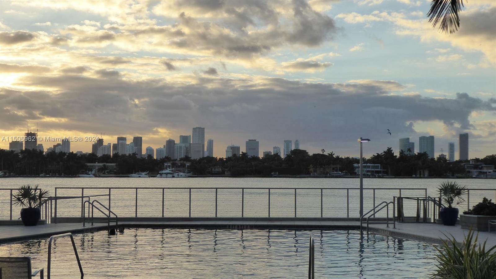 800 West 438, Miami Beach, Florida 33139, 1 Bedroom Bedrooms, ,1 BathroomBathrooms,Residential,For Sale,800 West 438,A11506962