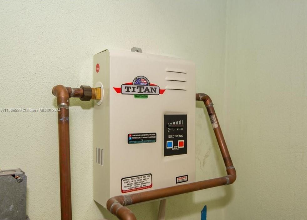 3200 7th Ct, Pompano Beach, FL, 33062 United States, 1 Bedroom Bedrooms, ,1 BathroomBathrooms,Residential,For Sale,7th Ct,A11506999