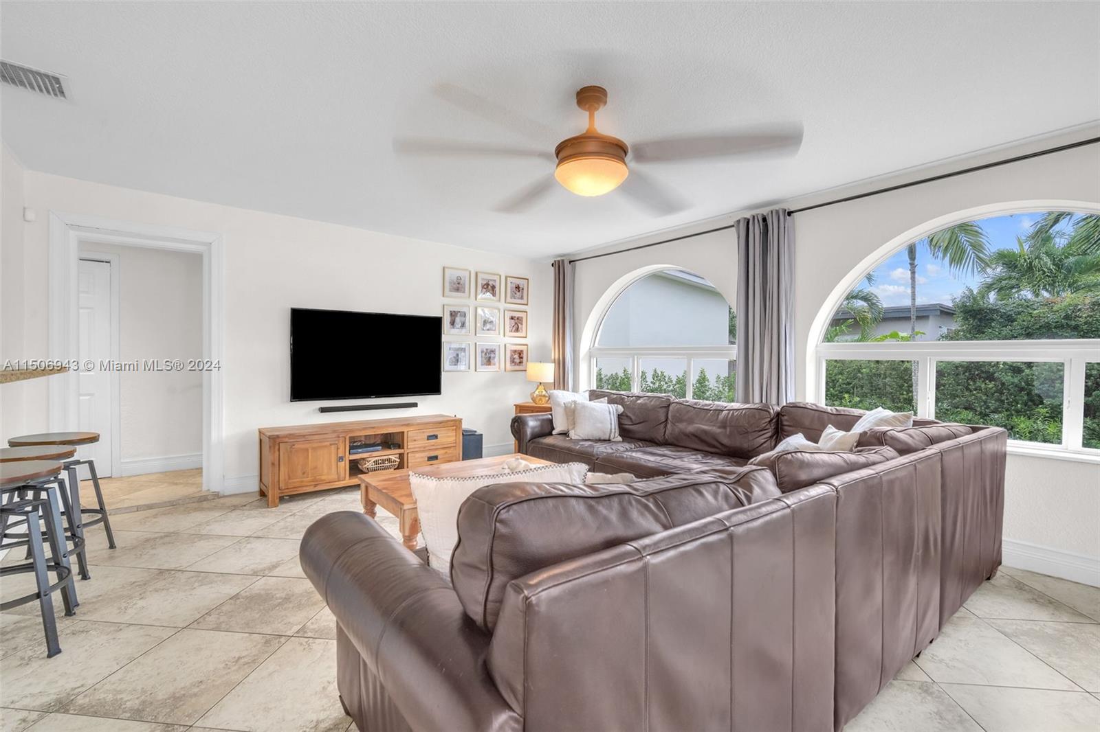 18100 83rd Ave, Hialeah, FL, 33015 United States, 4 Bedrooms Bedrooms, ,3 BathroomsBathrooms,Residential,For Sale,83rd Ave,A11506943