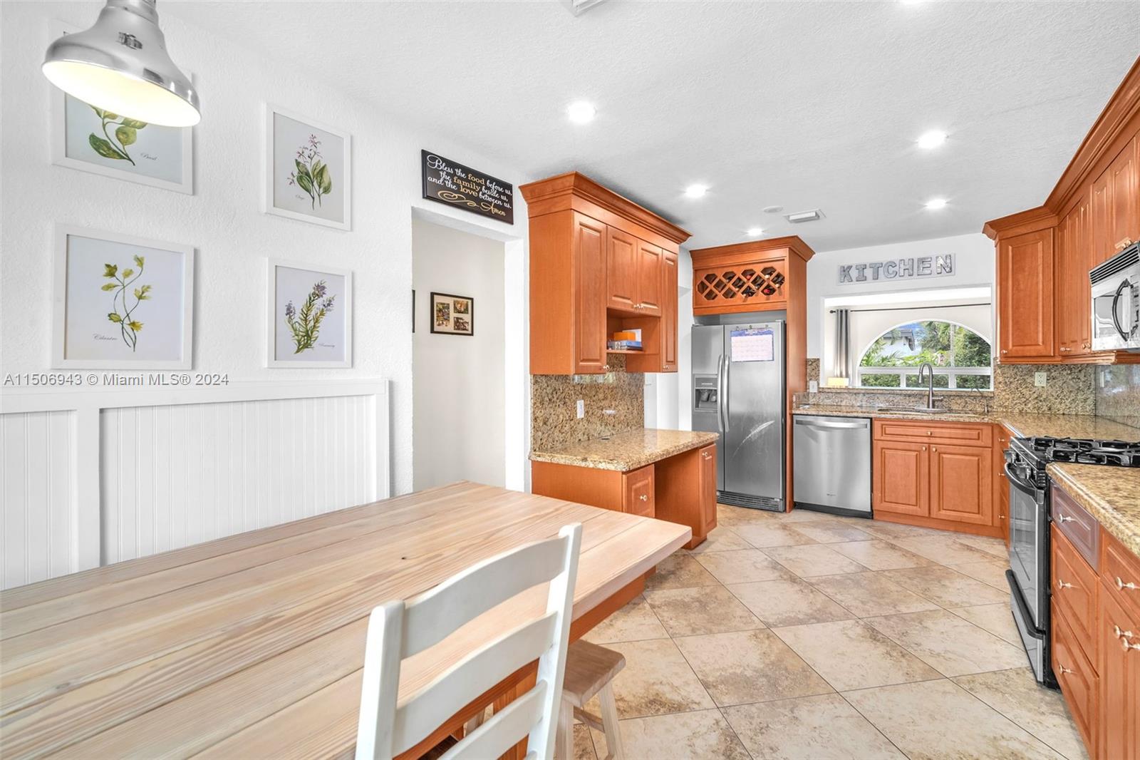 18100 83rd Ave, Hialeah, FL, 33015 United States, 4 Bedrooms Bedrooms, ,3 BathroomsBathrooms,Residential,For Sale,83rd Ave,A11506943