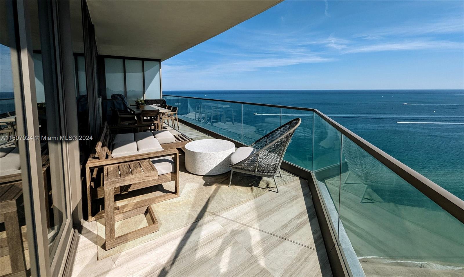 18975 Collins Ave, Sunny Isles Beach, FL, 33160 United States, 2 Bedrooms Bedrooms, ,2 BathroomsBathrooms,Residential,For Sale,Collins Ave,A11507024