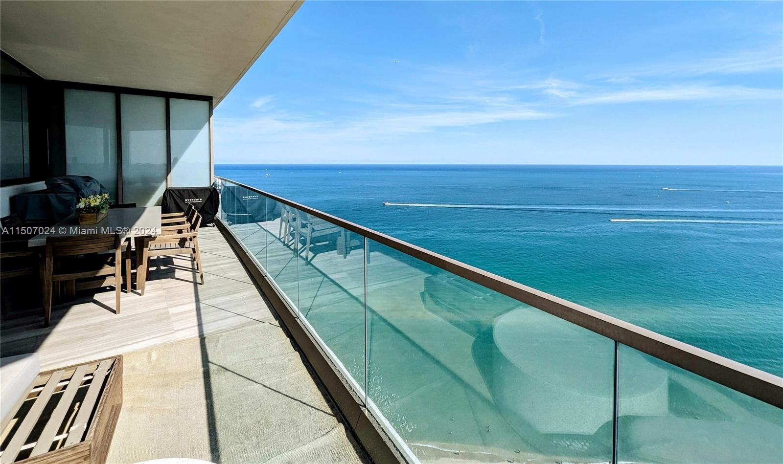 18975 Collins Ave, Sunny Isles Beach, FL, 33160 United States, 2 Bedrooms Bedrooms, ,2 BathroomsBathrooms,Residential,For Sale,Collins Ave,A11507024
