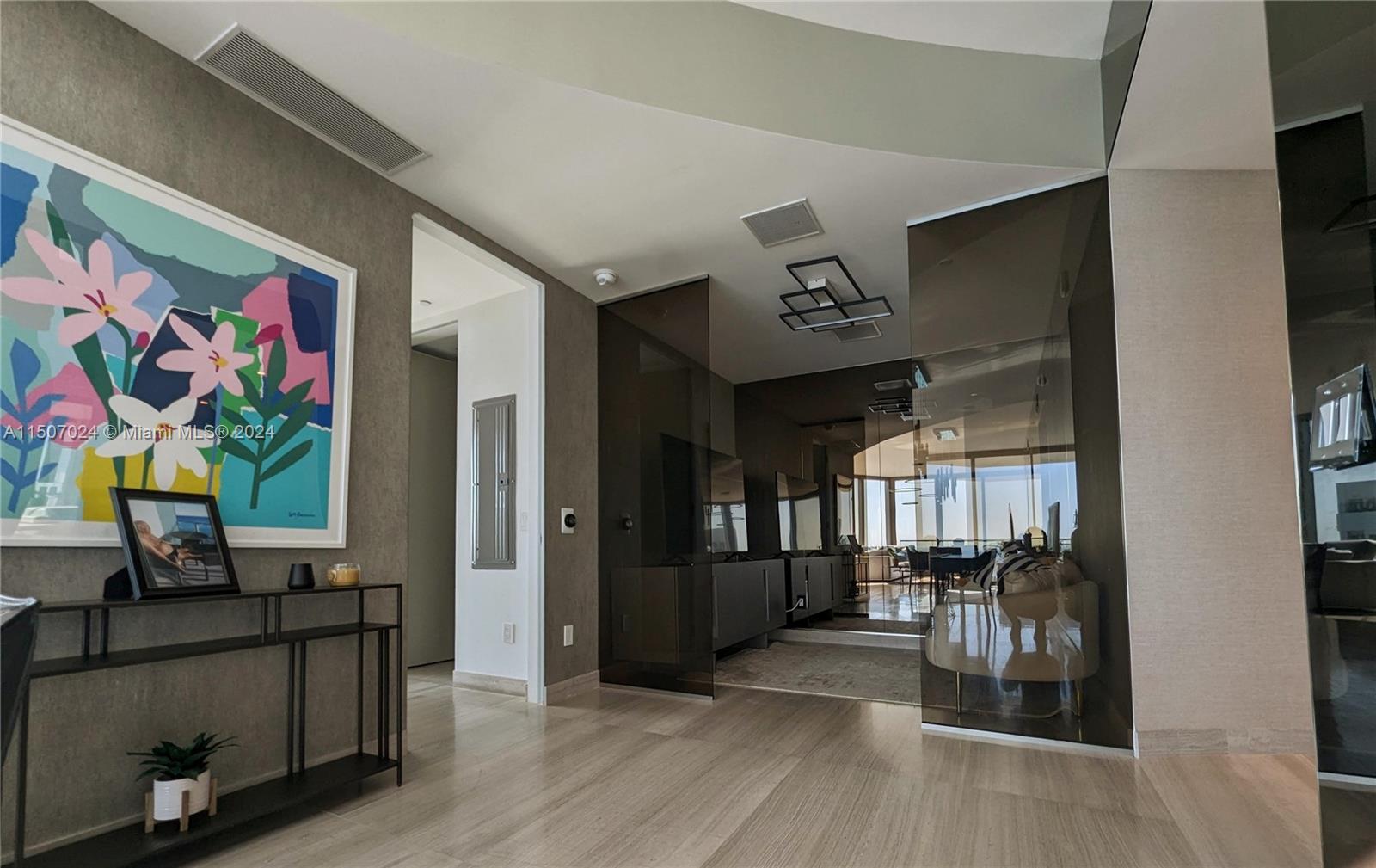 18975 Collins Ave, Sunny Isles Beach, FL, 33160 United States, 2 Bedrooms Bedrooms, ,2 BathroomsBathrooms,Residential,For Sale,Collins Ave,A11507024
