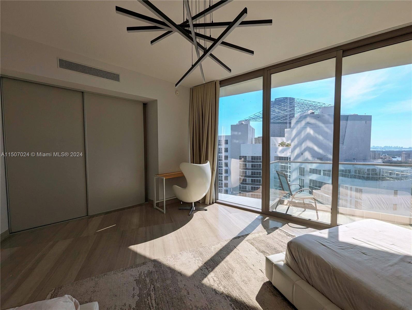 18975 Collins Ave, Sunny Isles Beach, FL, 33160 United States, 2 Bedrooms Bedrooms, ,2 BathroomsBathrooms,Residential,For Sale,Collins Ave,A11507024