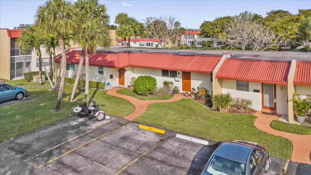 117 Lake Carol Dr, West Palm Beach, FL, 33411 United States, 2 Bedrooms Bedrooms, ,2 BathroomsBathrooms,Residential,For Sale,Lake Carol Dr,A11505511