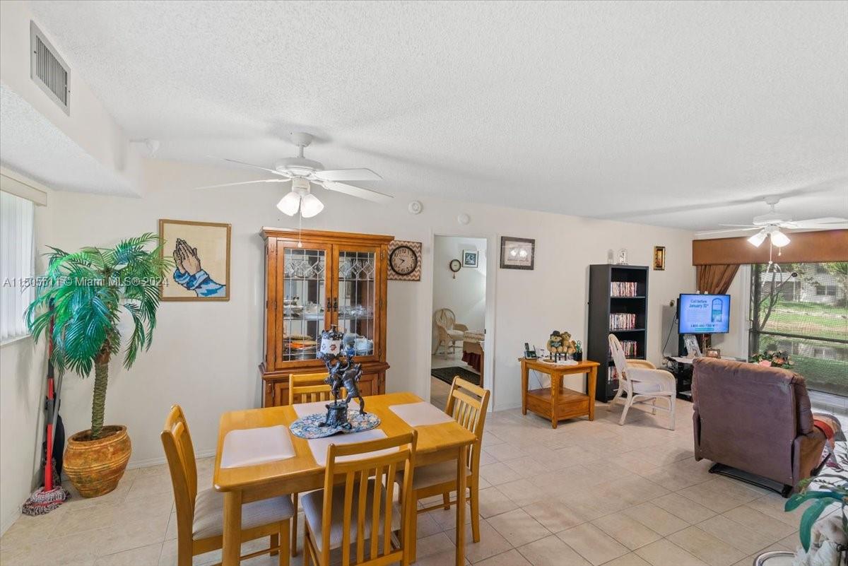 117 Lake Carol Dr, West Palm Beach, FL, 33411 United States, 2 Bedrooms Bedrooms, ,2 BathroomsBathrooms,Residential,For Sale,Lake Carol Dr,A11505511