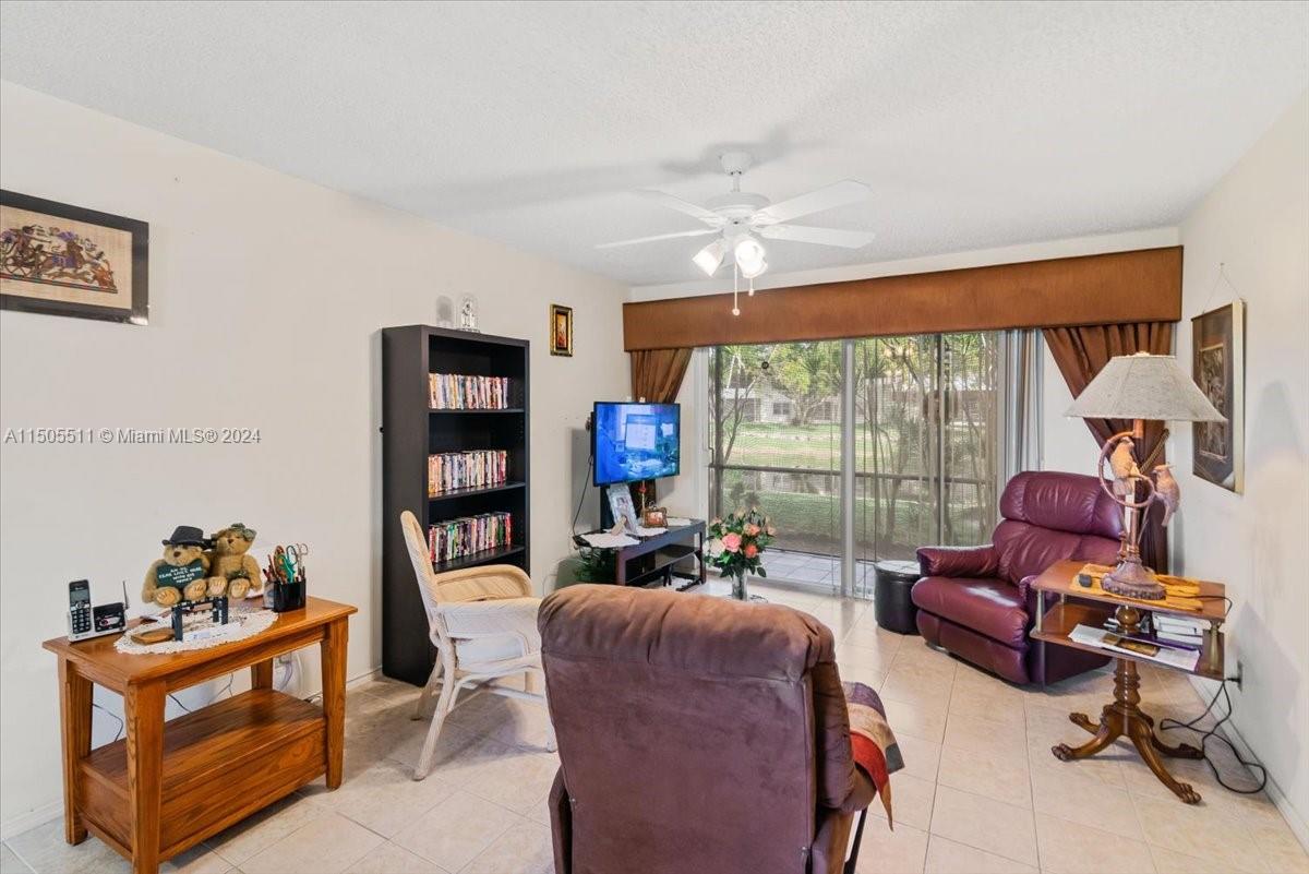 117 Lake Carol Dr, West Palm Beach, FL, 33411 United States, 2 Bedrooms Bedrooms, ,2 BathroomsBathrooms,Residential,For Sale,Lake Carol Dr,A11505511