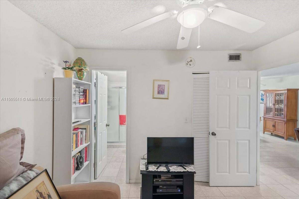 117 Lake Carol Dr, West Palm Beach, FL, 33411 United States, 2 Bedrooms Bedrooms, ,2 BathroomsBathrooms,Residential,For Sale,Lake Carol Dr,A11505511