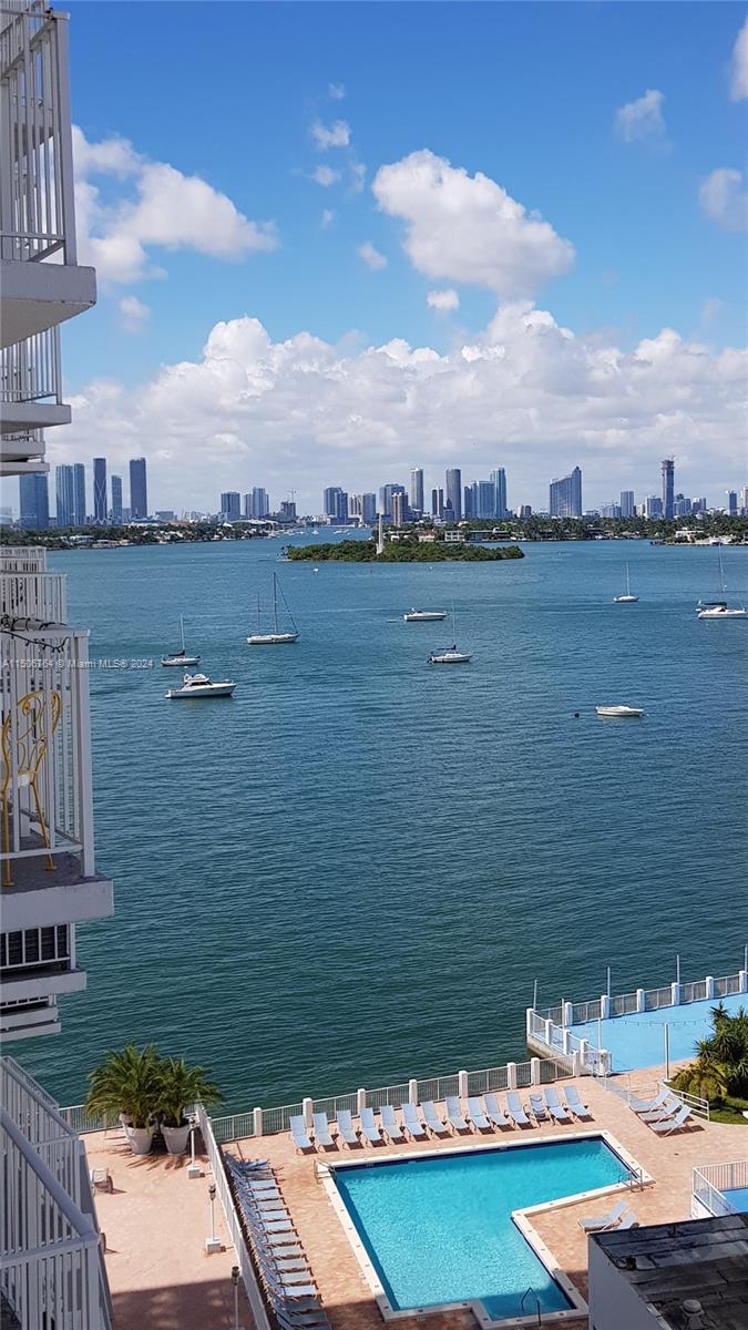 1228 West Ave 907, Miami Beach, Florida 33139, 1 Bedroom Bedrooms, ,1 BathroomBathrooms,Residential,For Sale,1228 West Ave 907,A11506764