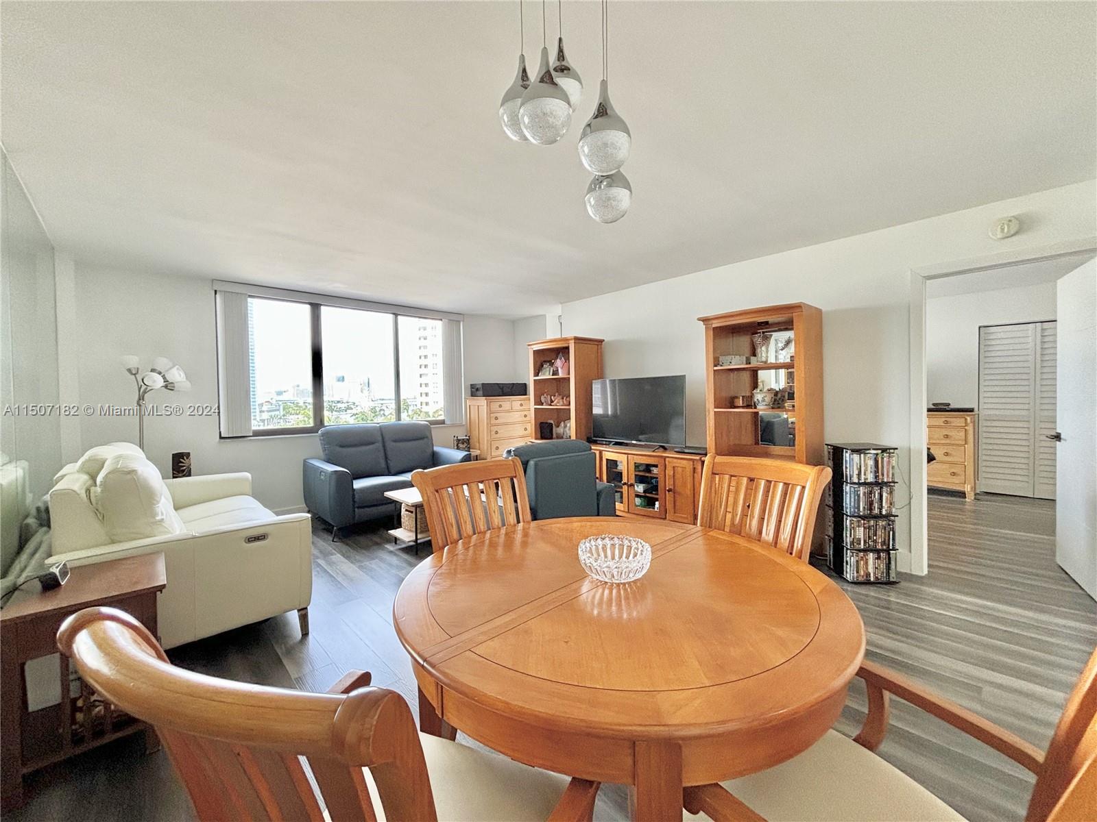 540 Brickell Key Dr 900, Miami, Florida 33131, 1 Bedroom Bedrooms, ,1 BathroomBathrooms,Residential,For Sale,540 Brickell Key Dr 900,A11507182
