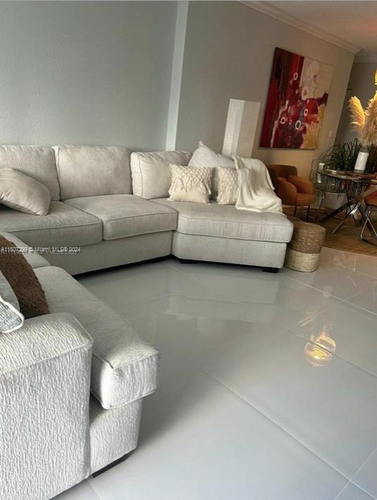 1985 S Ocean Dr 2B, Hallandale Beach, Florida 33009, 1 Bedroom Bedrooms, ,1 BathroomBathrooms,Residential,For Sale,1985 S Ocean Dr 2B,A11507299