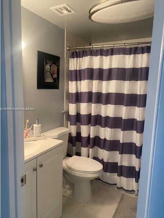 1985 S Ocean Dr 2B, Hallandale Beach, Florida 33009, 1 Bedroom Bedrooms, ,1 BathroomBathrooms,Residential,For Sale,1985 S Ocean Dr 2B,A11507299