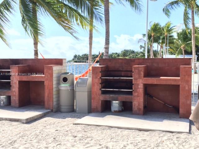 Miami, Florida 33138, 1 Bedroom Bedrooms, ,1 BathroomBathrooms,Residentiallease,For Rent,A11506686