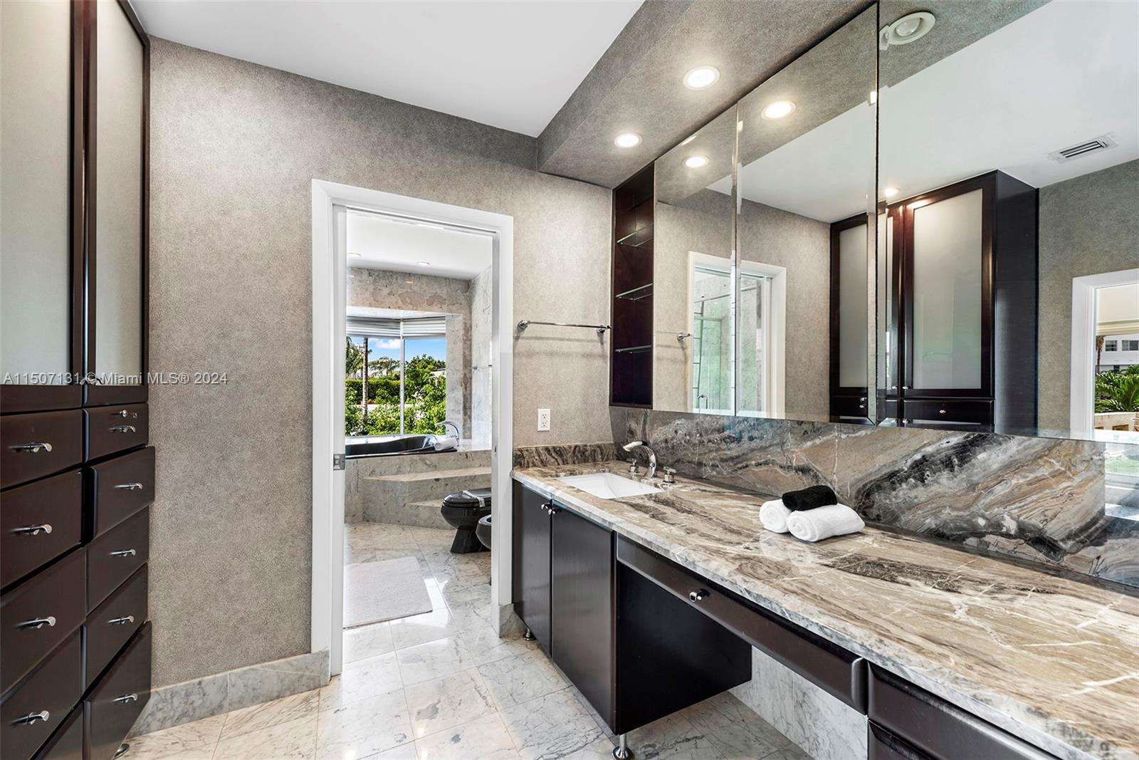 2995 Flamingo Dr, Miami Beach, Florida 33140, 5 Bedrooms Bedrooms, ,5 BathroomsBathrooms,Residential,For Sale,2995 Flamingo Dr,A11507131