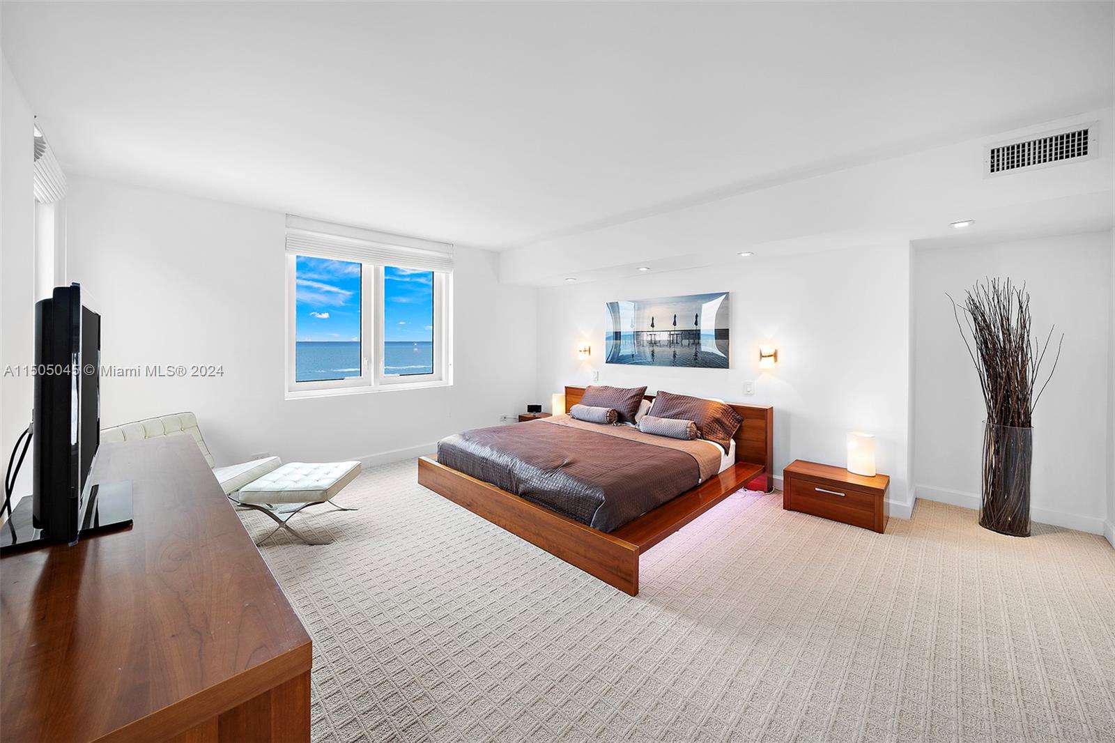 2301 Collins Ave 610, Miami Beach, Florida 33139, 2 Bedrooms Bedrooms, ,2 BathroomsBathrooms,Residentiallease,For Rent,2301 Collins Ave 610,A11505045