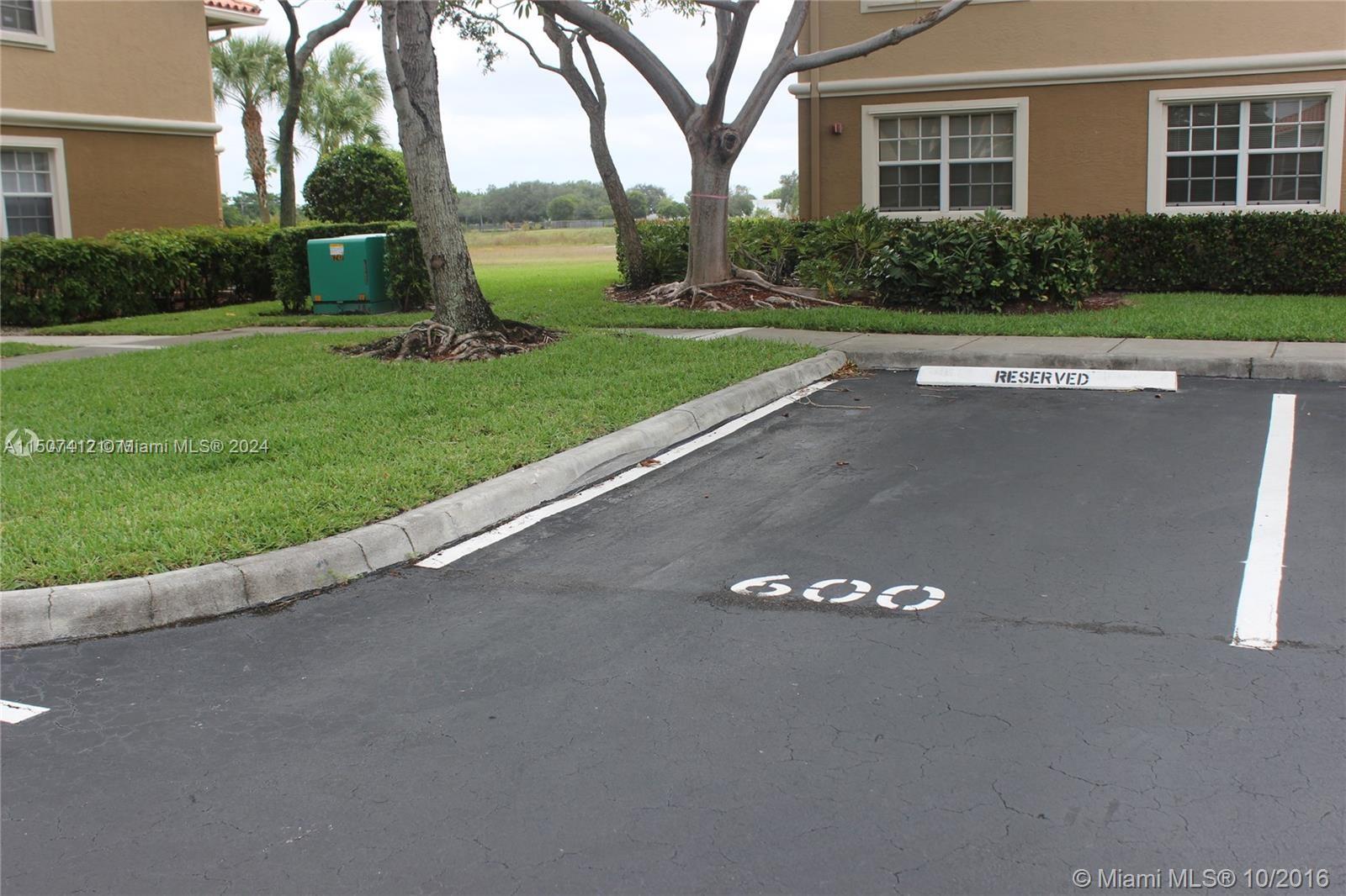 231 SW 116th Ave 19206, Pembroke Pines, Florida 33025, 2 Bedrooms Bedrooms, ,2 BathroomsBathrooms,Residentiallease,For Rent,231 SW 116th Ave 19206,A11507412