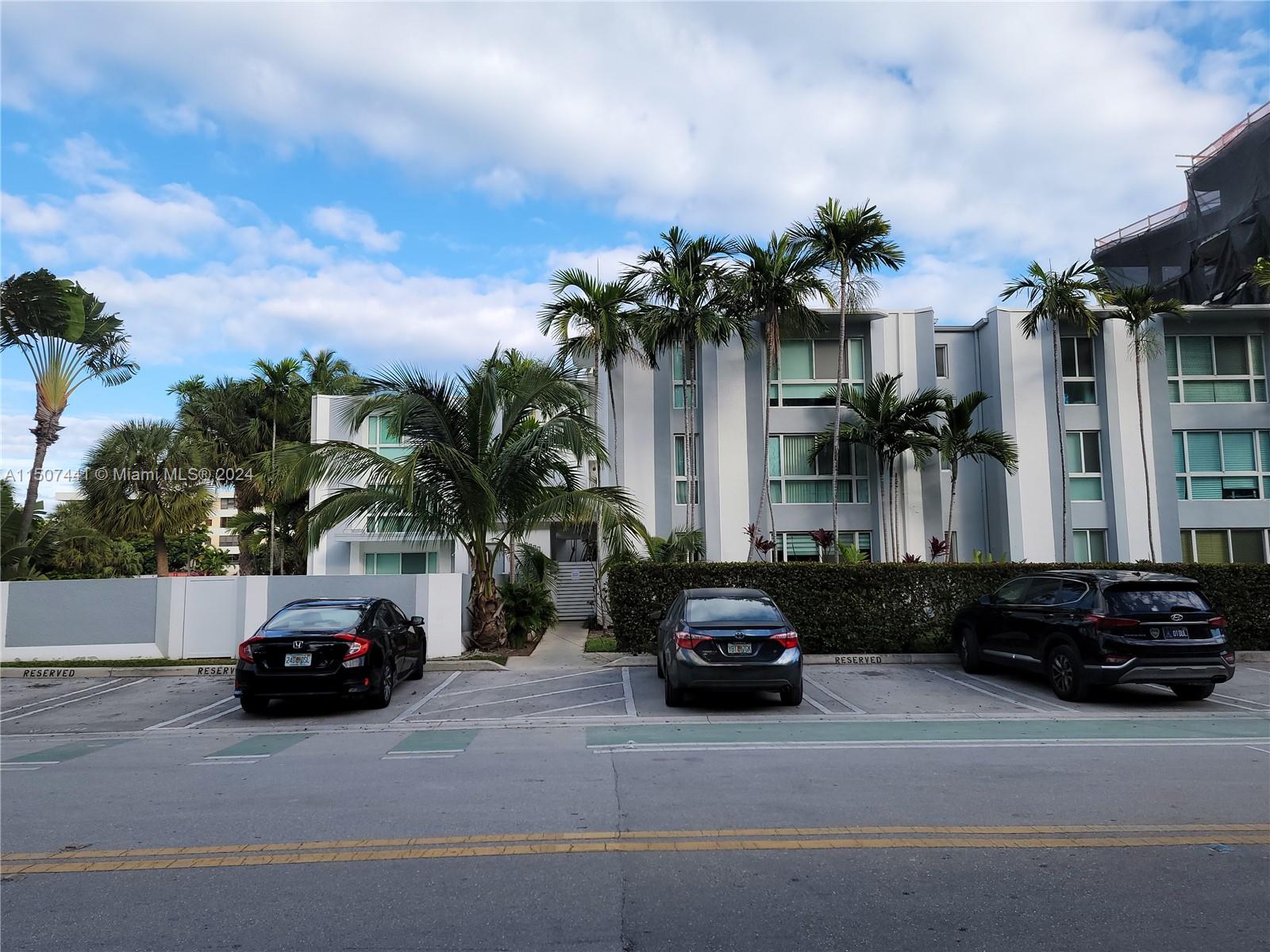 9971 W Bay Harbor Dr #302 For Sale A11507441, FL