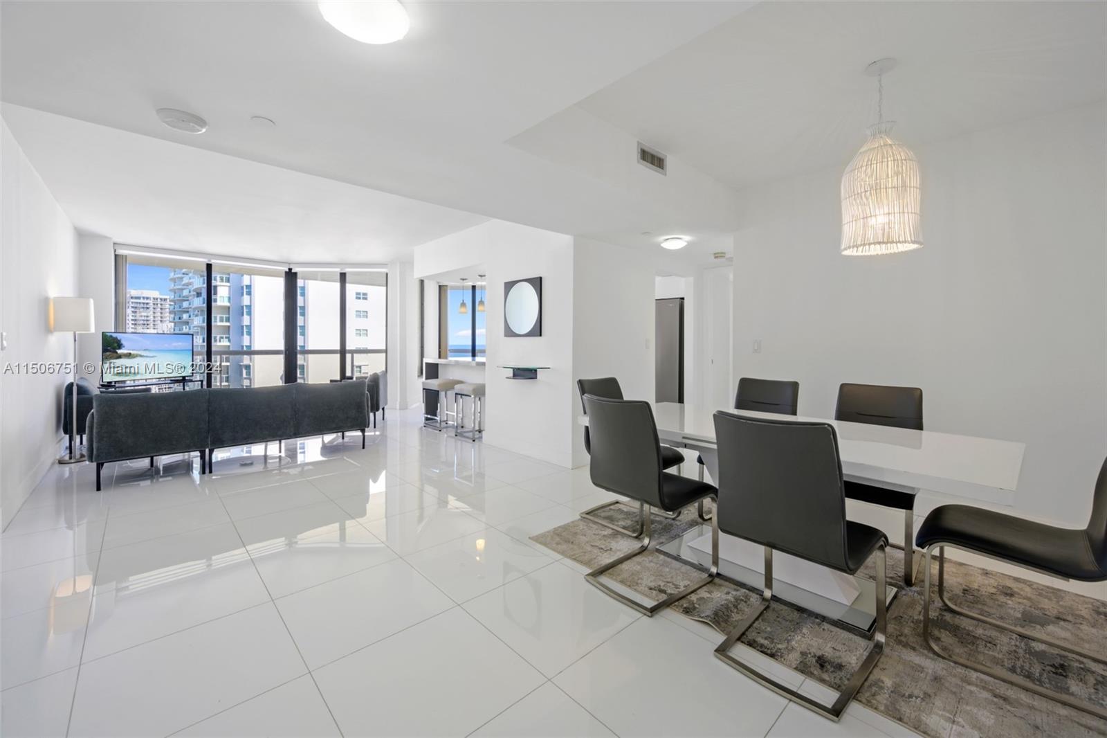 20191 Country Club Dr, Aventura, FL, 33180 United States, 2 Bedrooms Bedrooms, ,2 BathroomsBathrooms,Residential,For Sale,Country Club Dr,A11506751