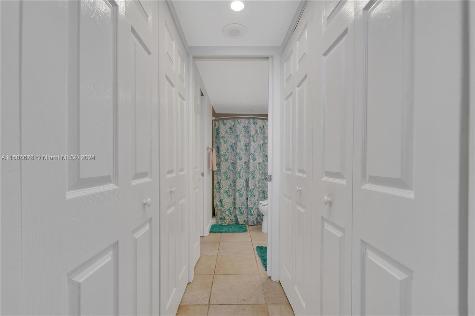 465 Ocean Dr 524, Miami Beach, Florida 33139, 1 Bedroom Bedrooms, ,1 BathroomBathrooms,Residential,For Sale,465 Ocean Dr 524,A11506678