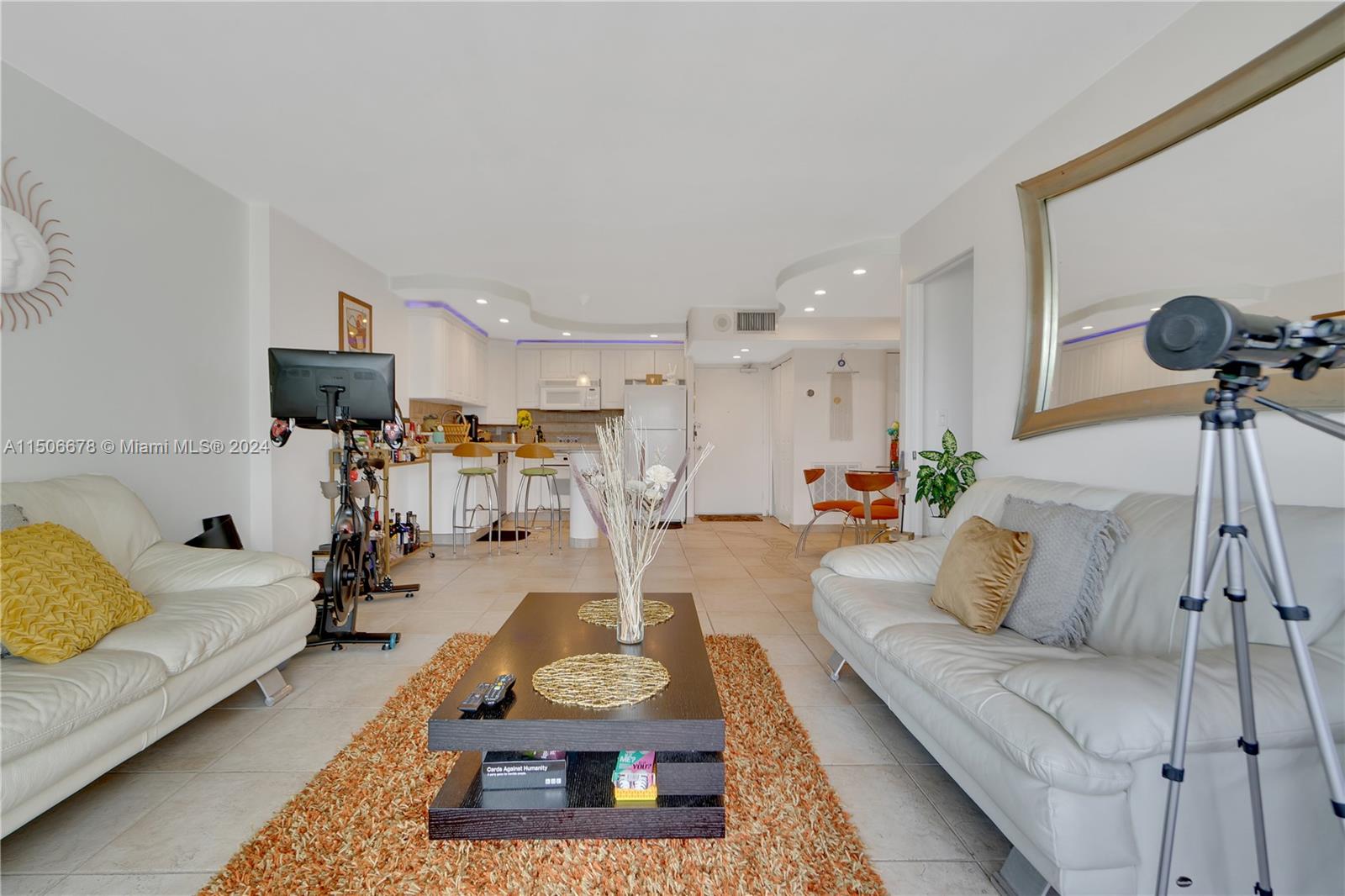 465 Ocean Dr 524, Miami Beach, Florida 33139, 1 Bedroom Bedrooms, ,1 BathroomBathrooms,Residential,For Sale,465 Ocean Dr 524,A11506678