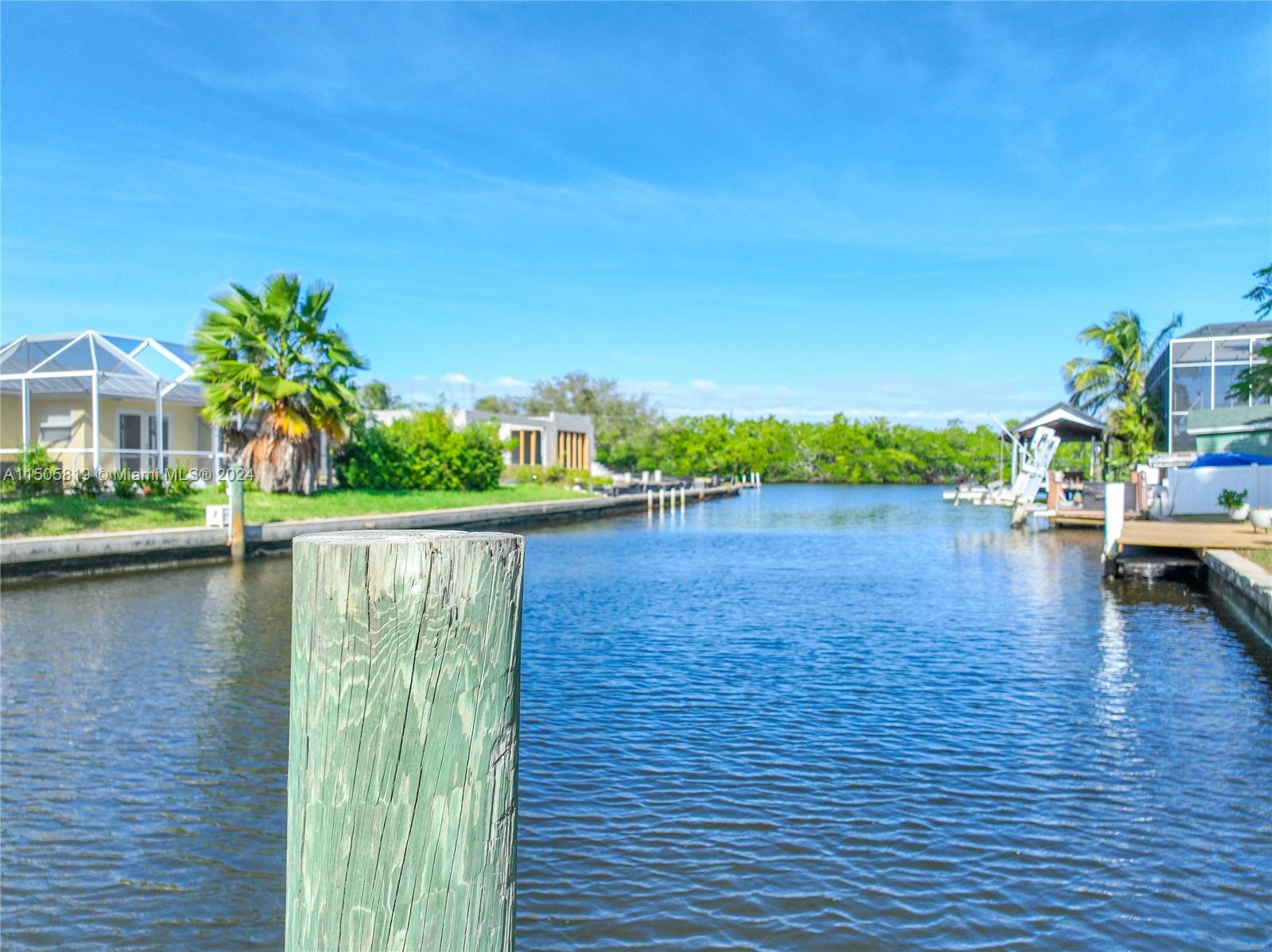1798 HOLIDAY LN, Naples, FL, 34104 United States, 4 Bedrooms Bedrooms, ,4 BathroomsBathrooms,Residential,For Sale,HOLIDAY LN,A11505819